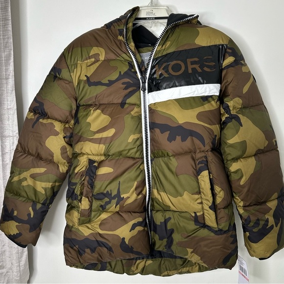 Michael Kors Camouflage Puffer Jacket - Picture 1 of 16